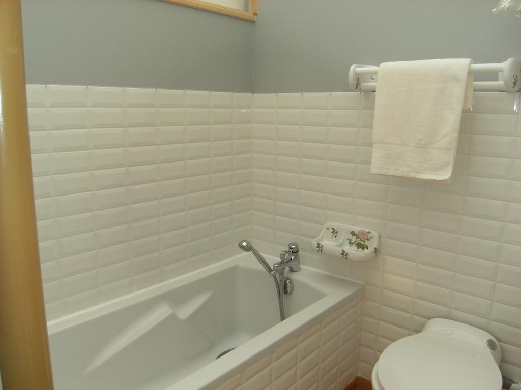 Le Relais Du Mont Chauve Bed & Breakfast Caumont-Sur-Aure ภายนอก รูปภาพ