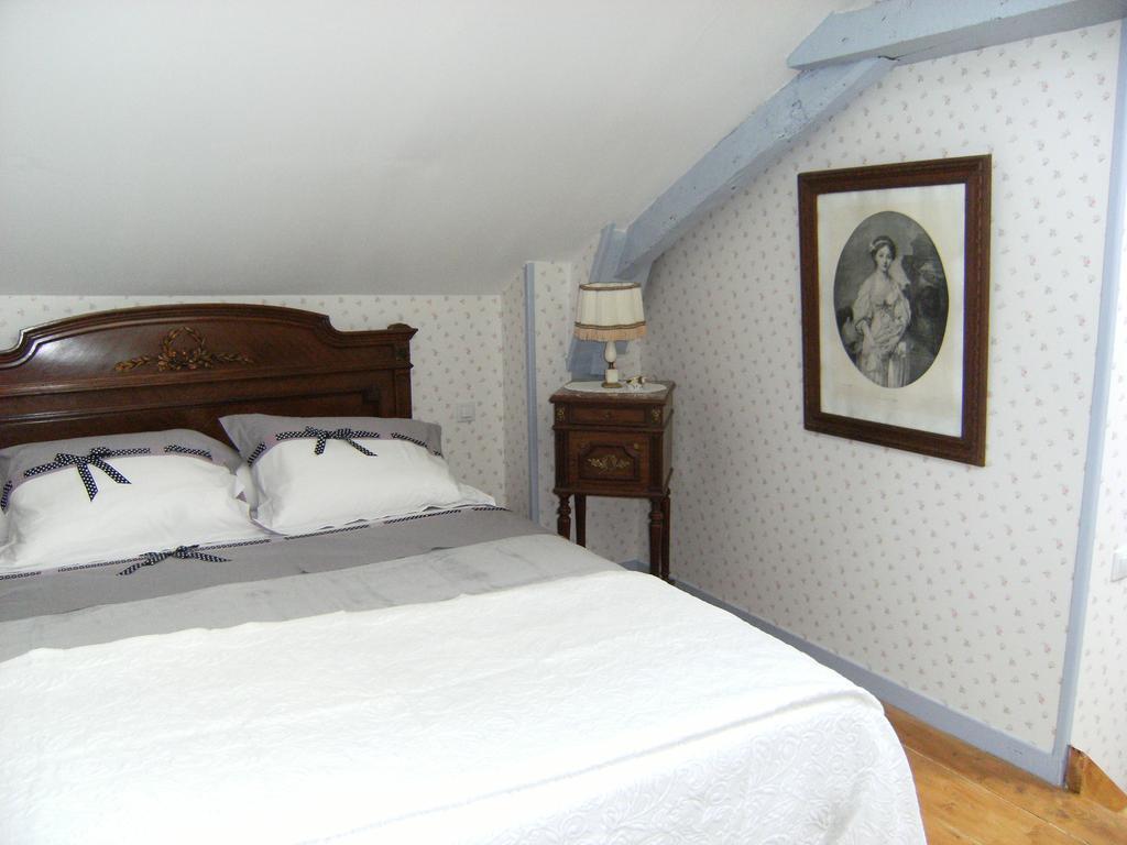 Le Relais Du Mont Chauve Bed & Breakfast Caumont-Sur-Aure ภายนอก รูปภาพ